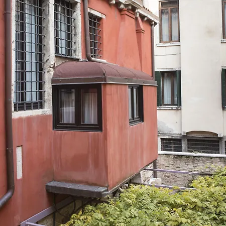 Corte Di Gabriela